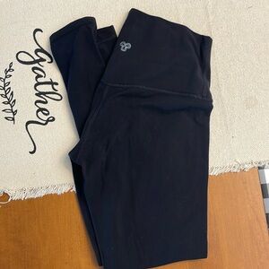 Like new! Butter leggings